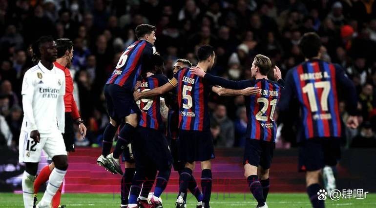 皇马后防再次面临人荒 阿拉巴或阿森西奥搭档